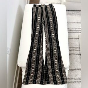 Charlotte Russe Bohemian Patterned Flare Pant in Size XS